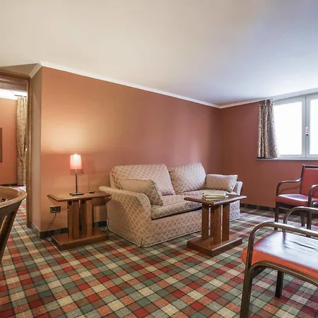 Rex Hotel